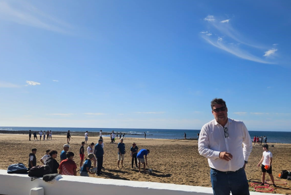 Isidro Pérez en Playa Honda.