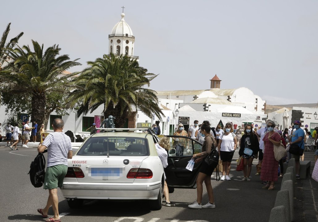 Taxi en Teguise. Imagen de archivo.