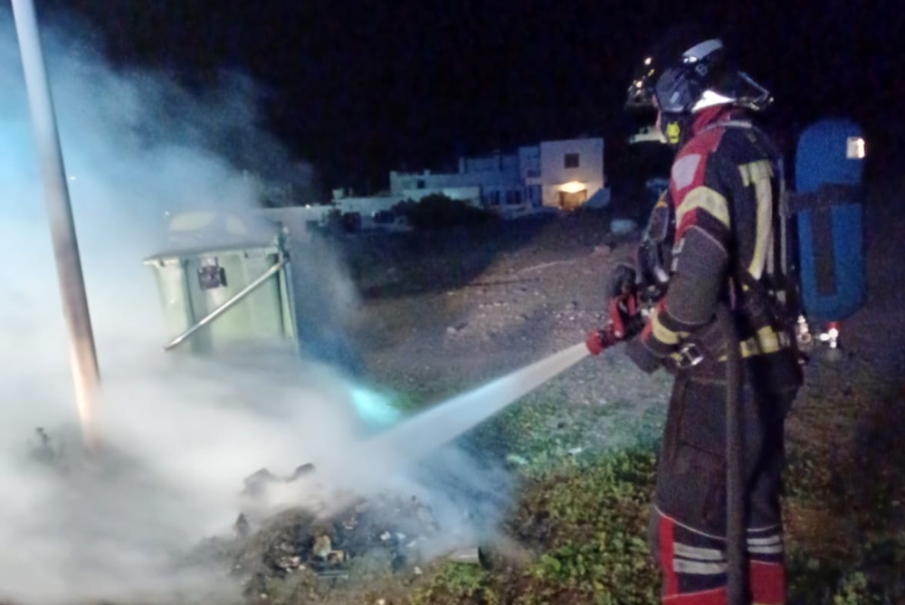 Incendio en Playa Quemada.