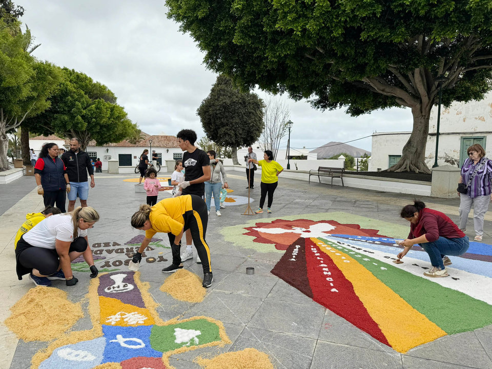 Elaboración de alfombras.