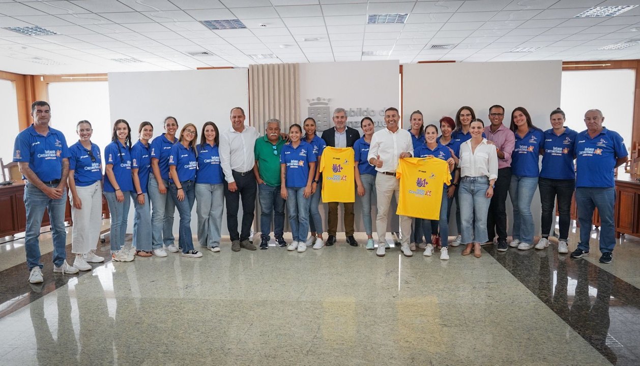 Club de Balonmano Lanzarote Puerto del Carmen femenino.