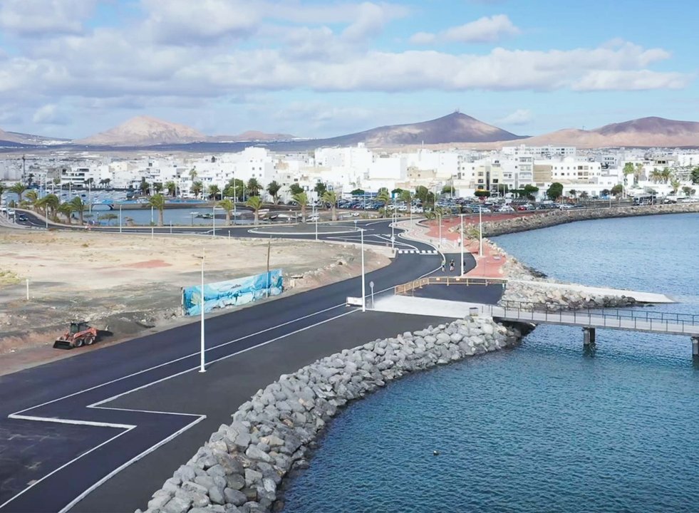 Imagen aérea de una zona del Islote del Francés junto al Charco de San Ginés, en Arrecife.