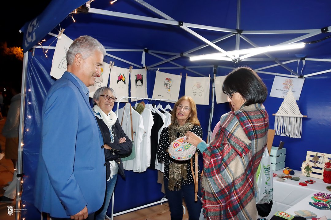 Muestra de Artesanía por Navidad.