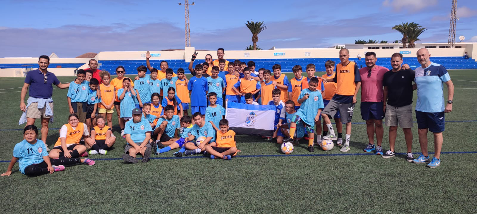 Fútbol inclusivo con la Asociación Social Creciendo.